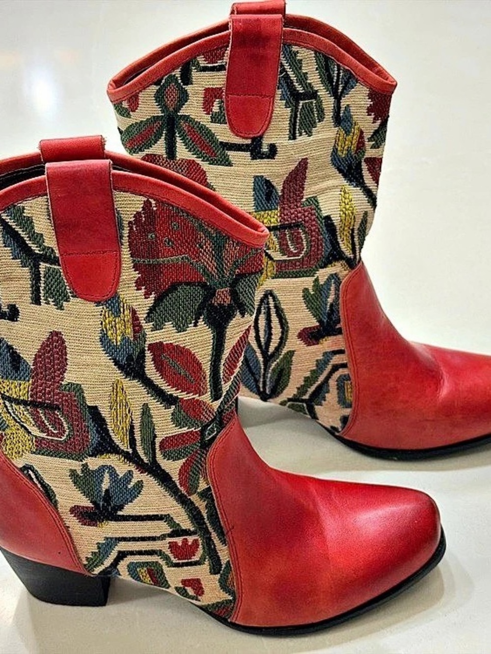 L'Artiste by Spring Step Grazia Red Tapestry Floral Leather Boots EU 37